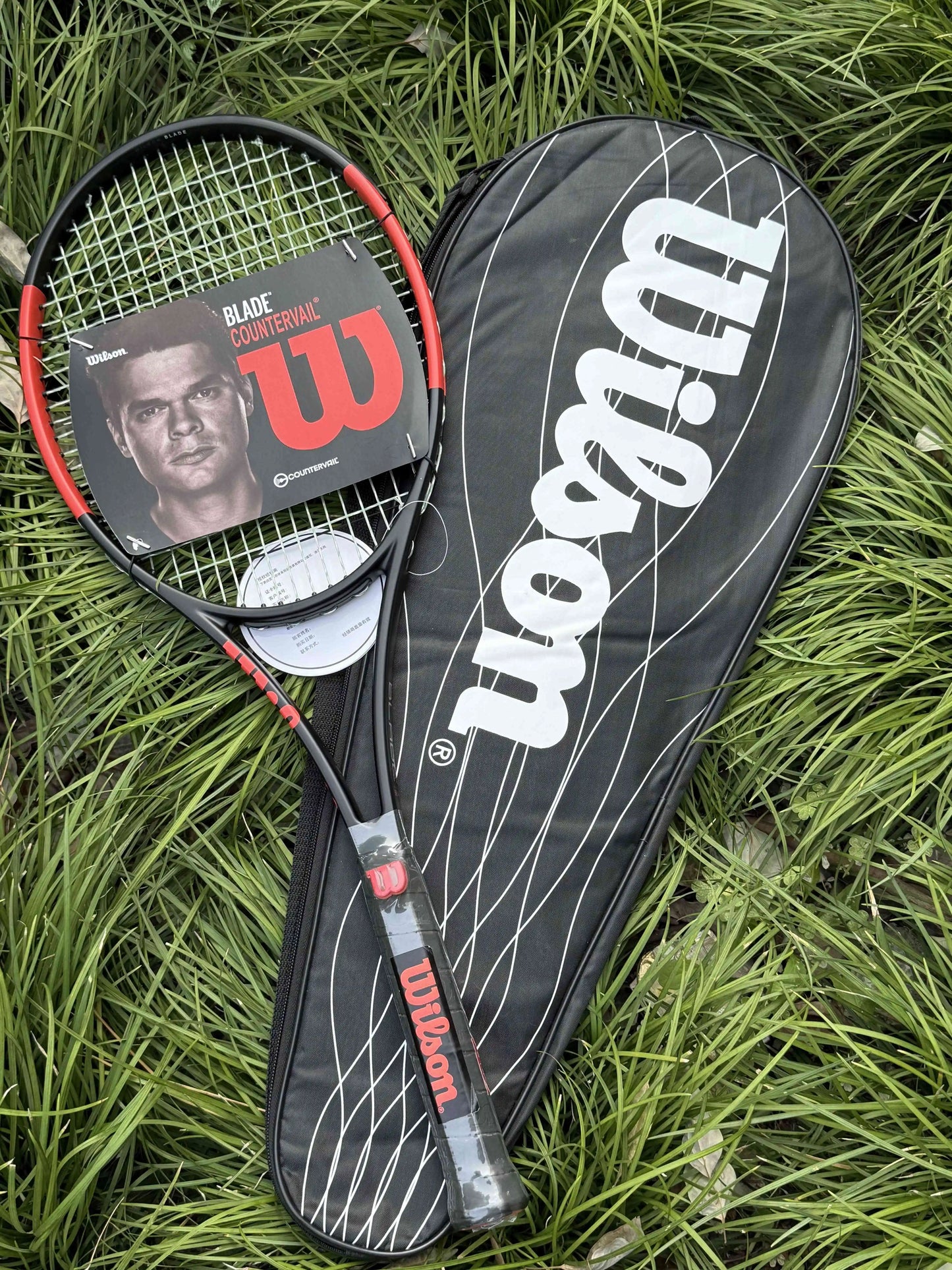 Blade 98 18X20 V6 All Carbon Countervail Tennis Racquet Suit Both Intermediate and Professional Players